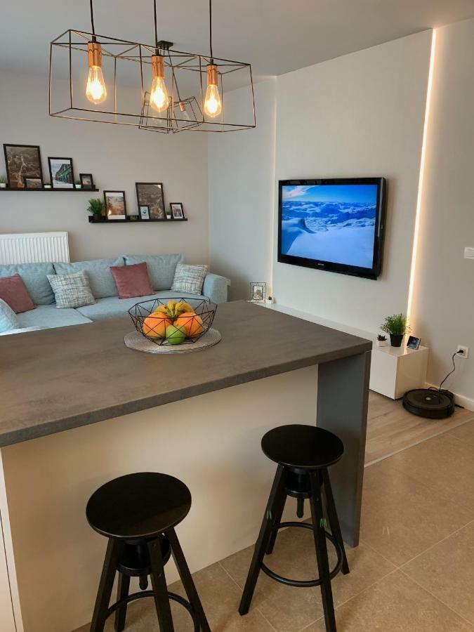 Modern Studio Coresi Appartement Braşov Buitenkant foto